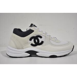 Chanel REV White Black CC Logo Leather Lace Up Flat Runner Trainer Sneaker 36.5